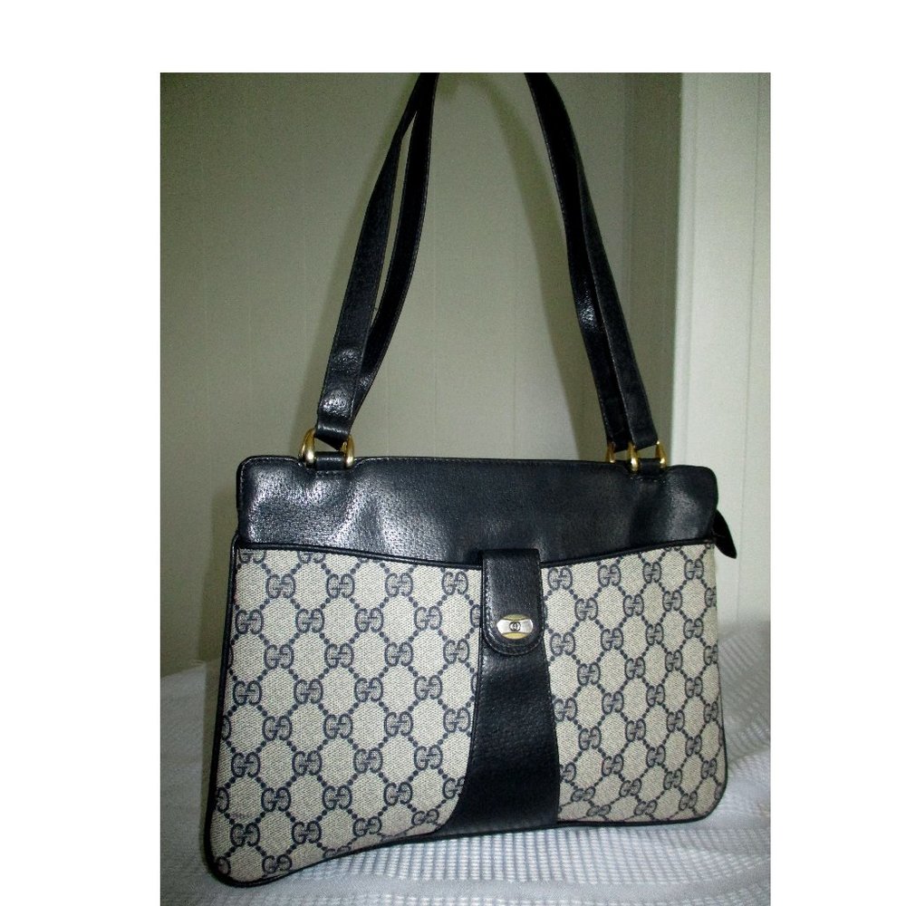 RARE Gucci Supreme Shoulder Bag Clean Near Mint Vintage HTF Style